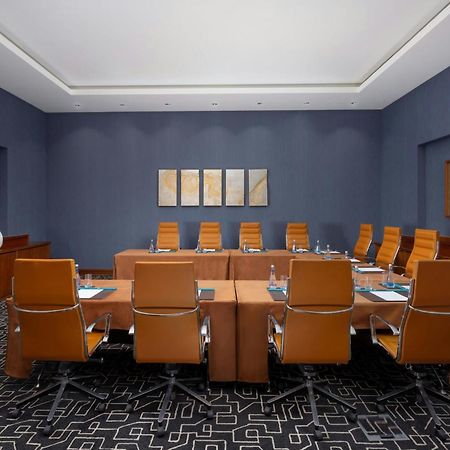 Sheraton Baku Intourist المظهر الخارجي الصورة Boardroom