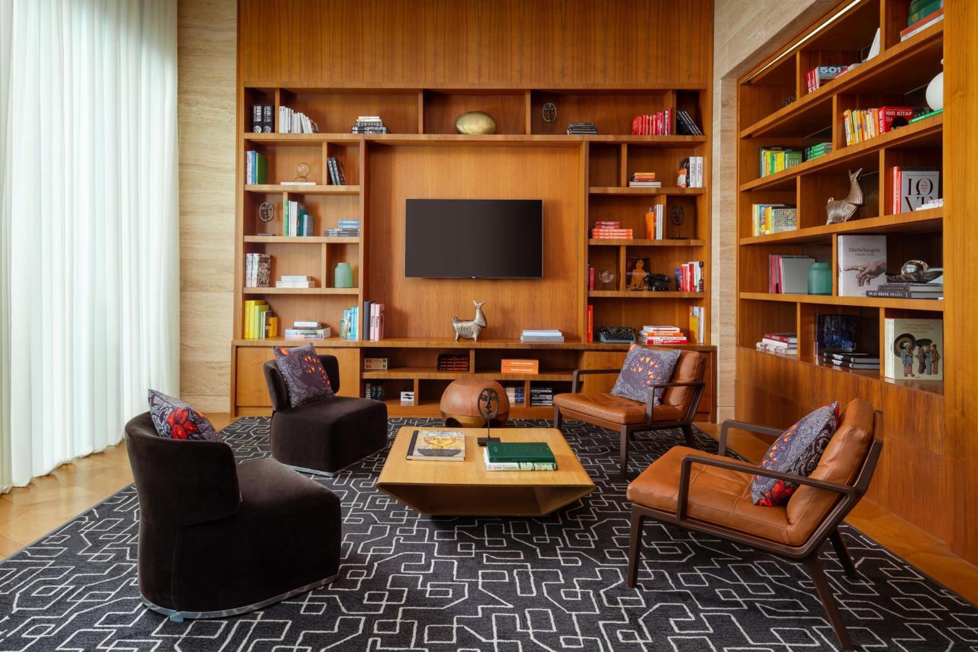 Sheraton Baku Intourist المظهر الخارجي الصورة Library at The Westin