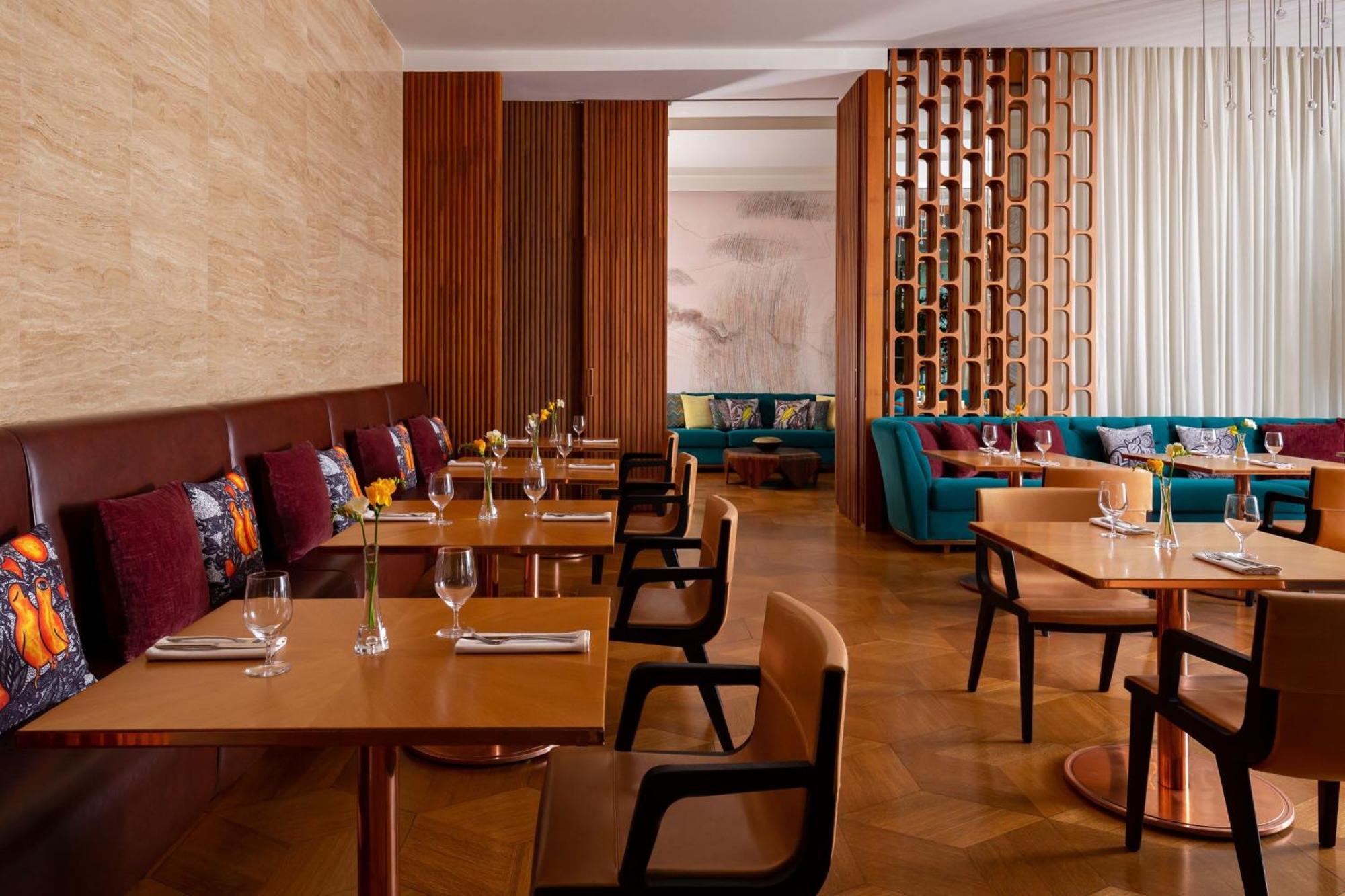 Sheraton Baku Intourist المظهر الخارجي الصورة The restaurant