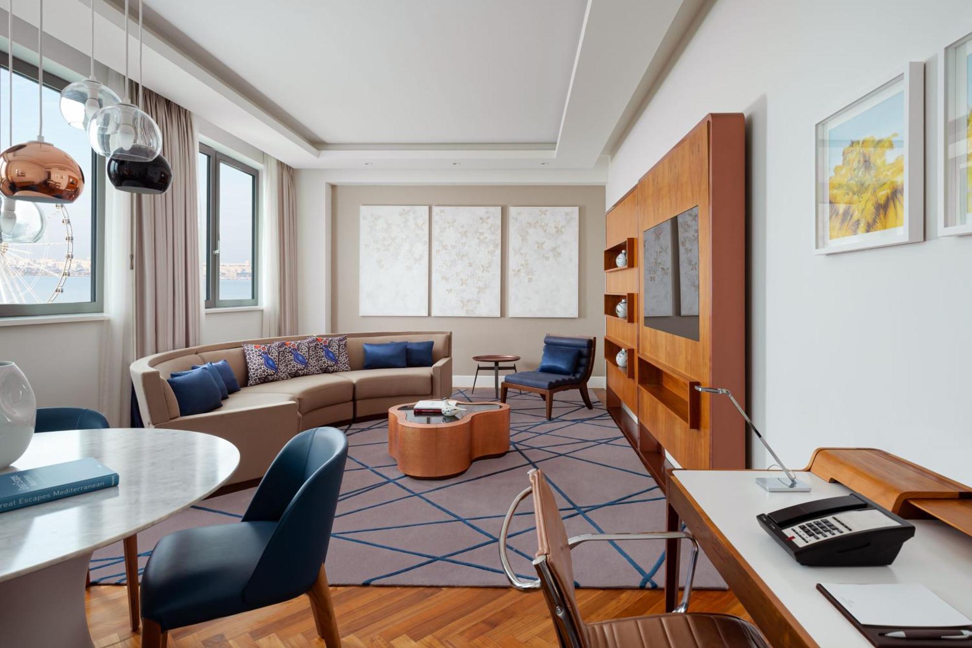 Sheraton Baku Intourist المظهر الخارجي الصورة A living room at the hotel