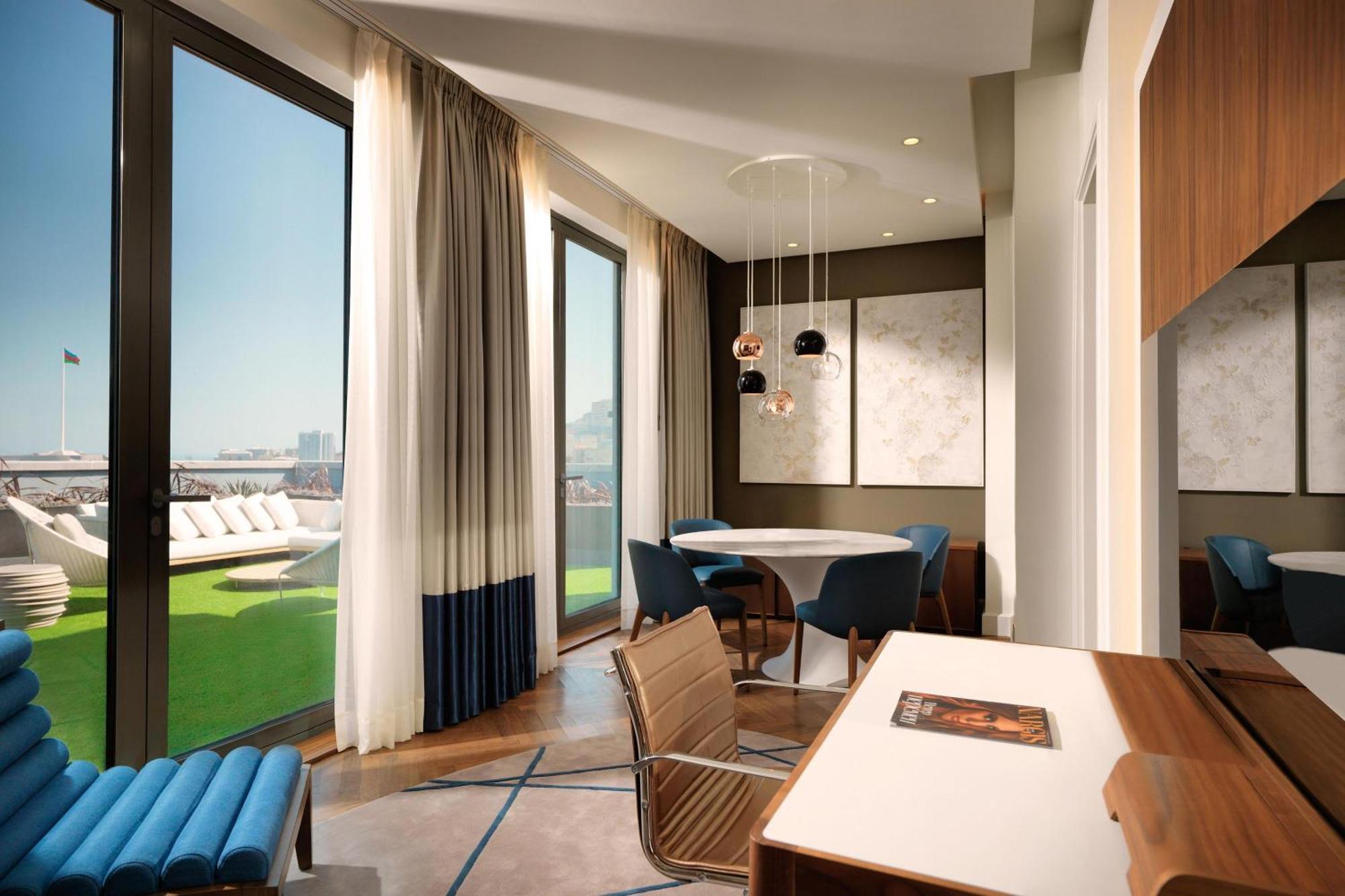 Sheraton Baku Intourist المظهر الخارجي الصورة Interior of a penthouse apartment