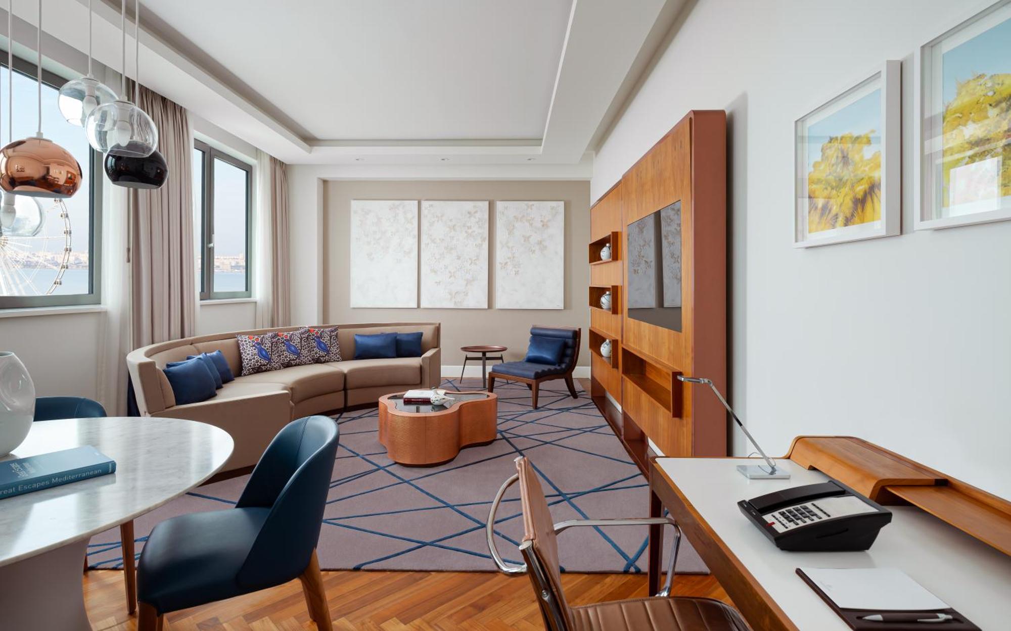 Sheraton Baku Intourist المظهر الخارجي الصورة A living room at the hotel